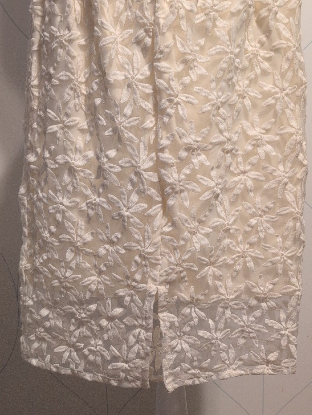 4/$20 Maurices Ivory Floral Appliqué Pencil Skirt - Picture 4 of 5
